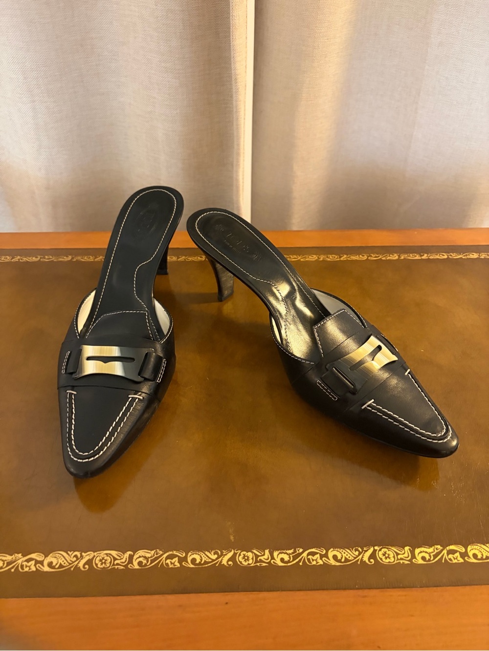 Tod's Black Leather Pointed Mule Heels with Metal Buckle